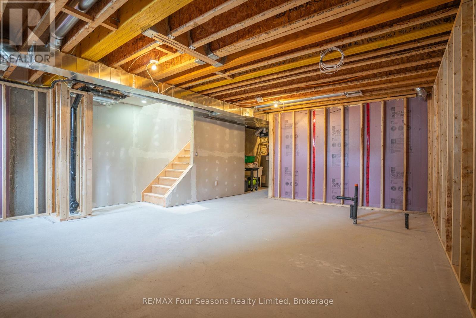 Photo 23 of 42 Lett Avenue, Collingwood ON