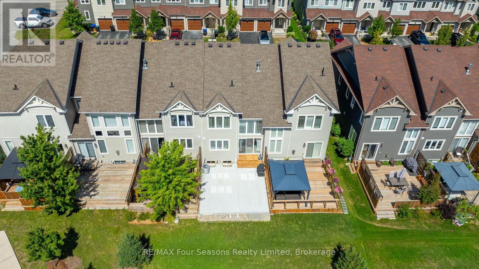 Photo 29 of 42 Lett Avenue, Collingwood ON