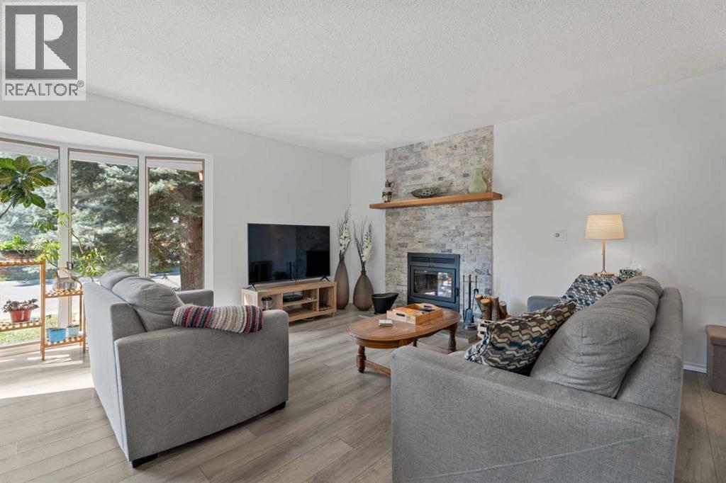 Photo 5 of 103 Thorson Place, Okotoks AB