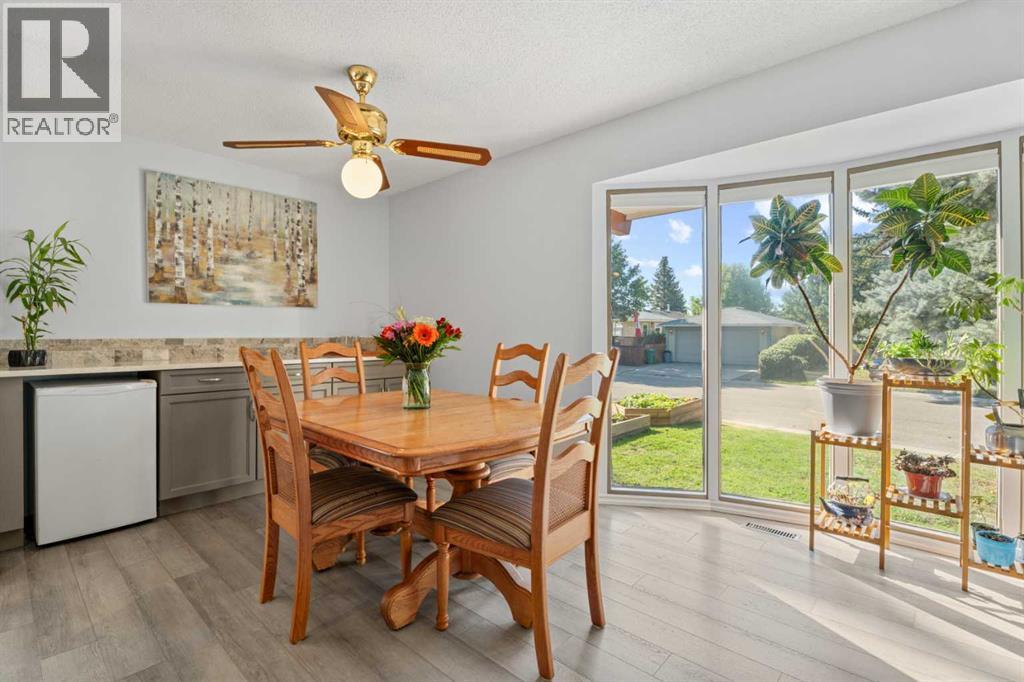 Photo 10 of 103 Thorson Place, Okotoks AB