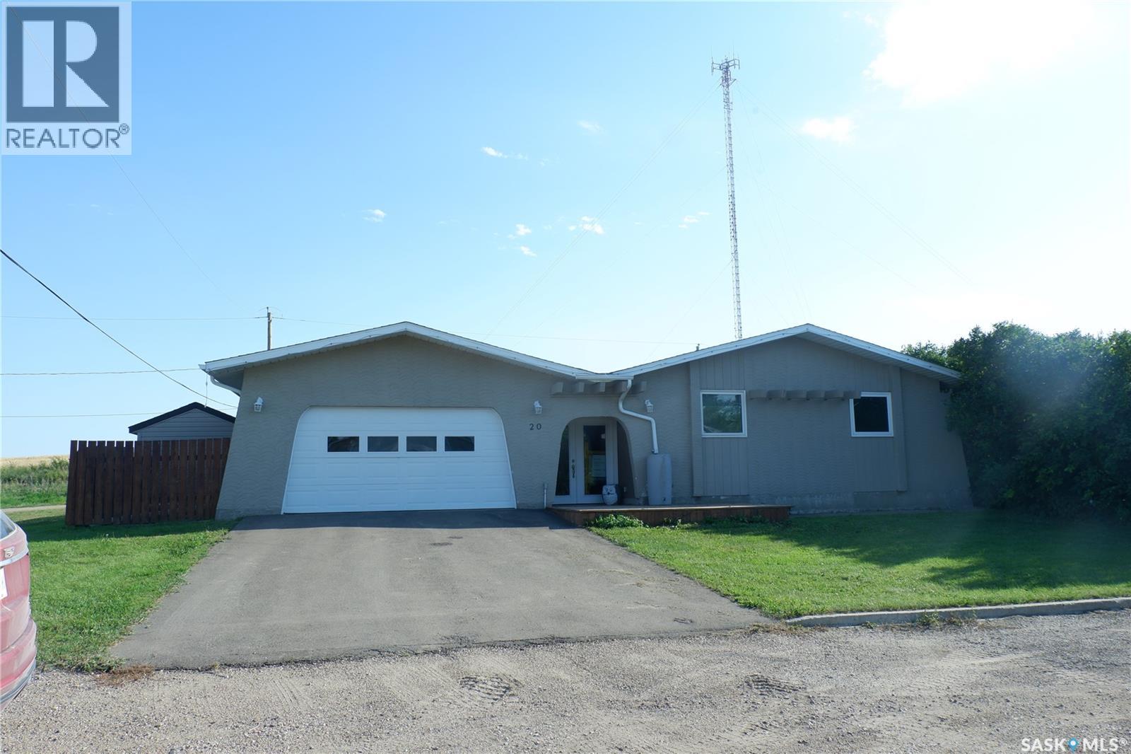 Photo 1 of 20 Centennial Drive, Mossbank SK