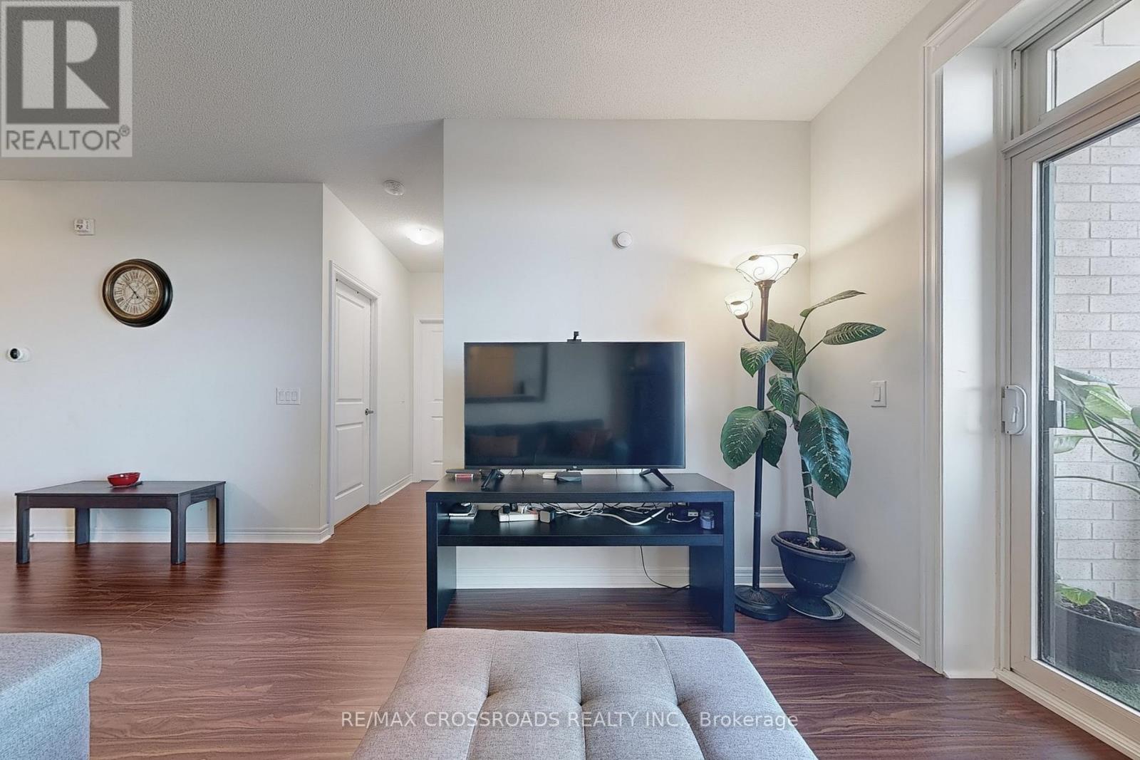 Photo 12 of 601 39 New Delhi Drive E, Markham ON