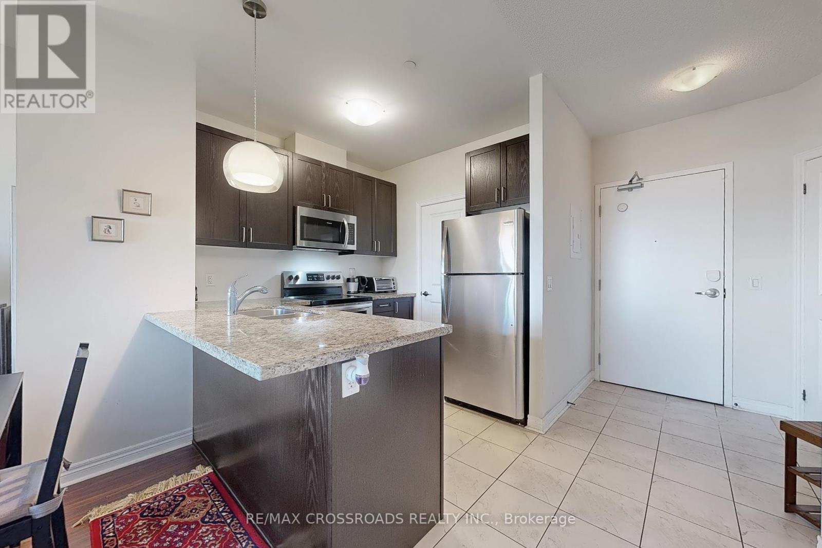 Photo 17 of 601 39 New Delhi Drive E, Markham ON