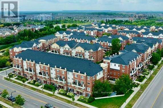 Photo 1 of 21 47 Hays Boulevard, Oakville ON