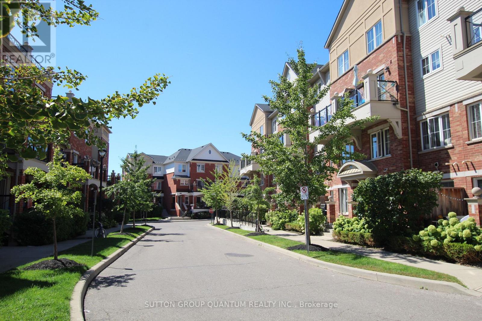 Photo 23 of 21 47 Hays Boulevard, Oakville ON