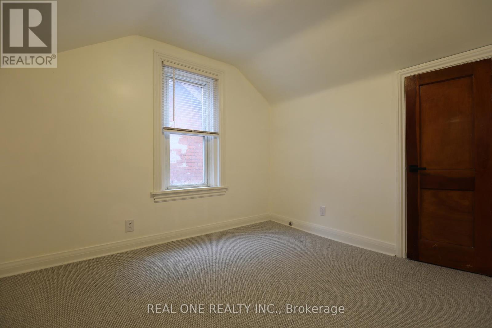 Photo 6 of Upper Level Unit 148 Victoria Avenue N, Hamilton ON