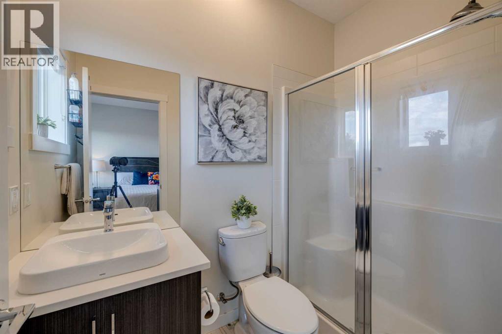 Single Family House for Sale in  Greenbriar Common NW Greenwood/Greenbriar Calgary 