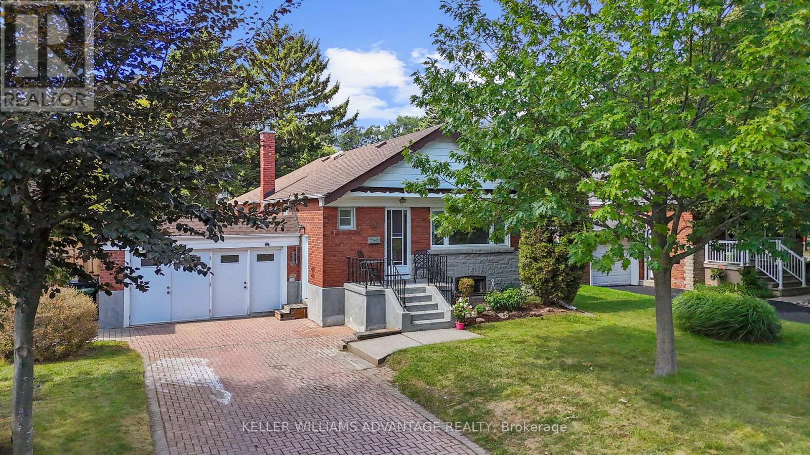 Photo 9 of 6 Birchlawn Avenue, Toronto ON