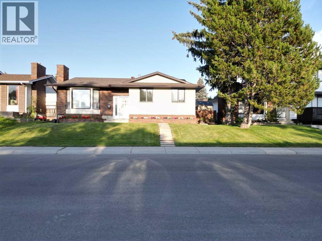 Single Family House Bungalow for Sale in   Street NE Pineridge Calgary 