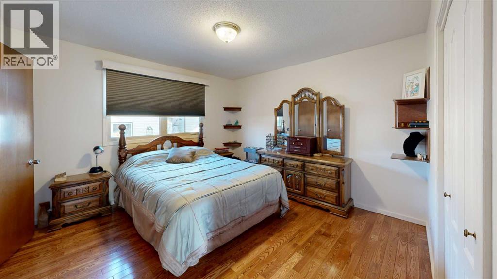 Single Family House Bungalow for Sale in   Street NE Pineridge Calgary 