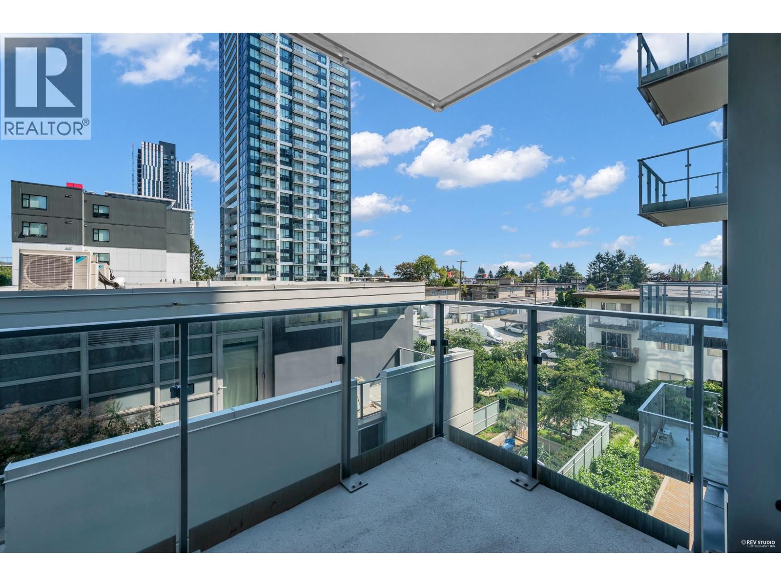 Photo 28 of 408 6398 Silver Avenue, Burnaby BC