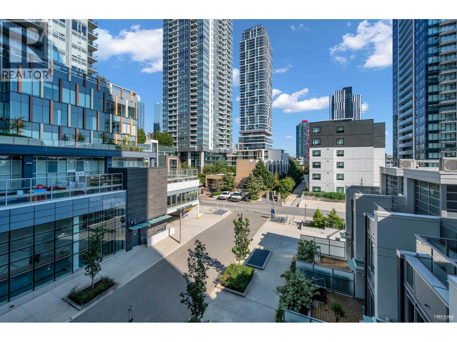 Photo 23 of 408 6398 Silver Avenue, Burnaby BC