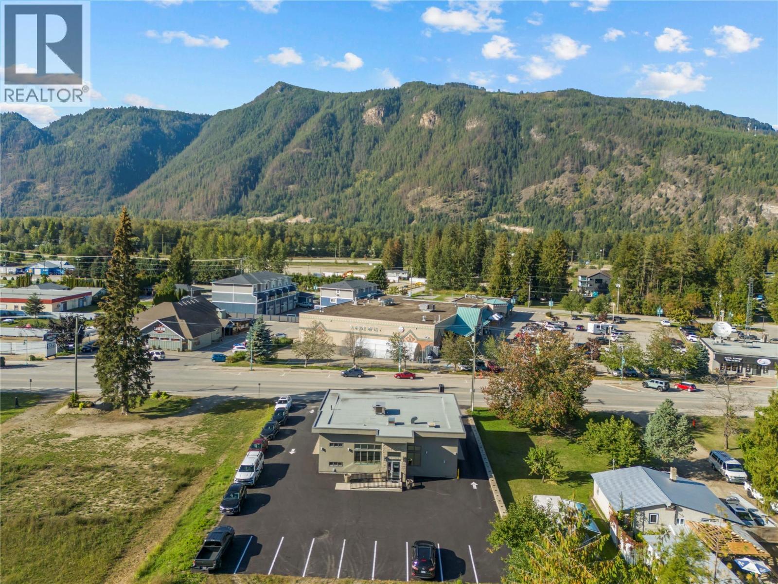 Photo 49 of 433 Main Street, Sicamous BC
