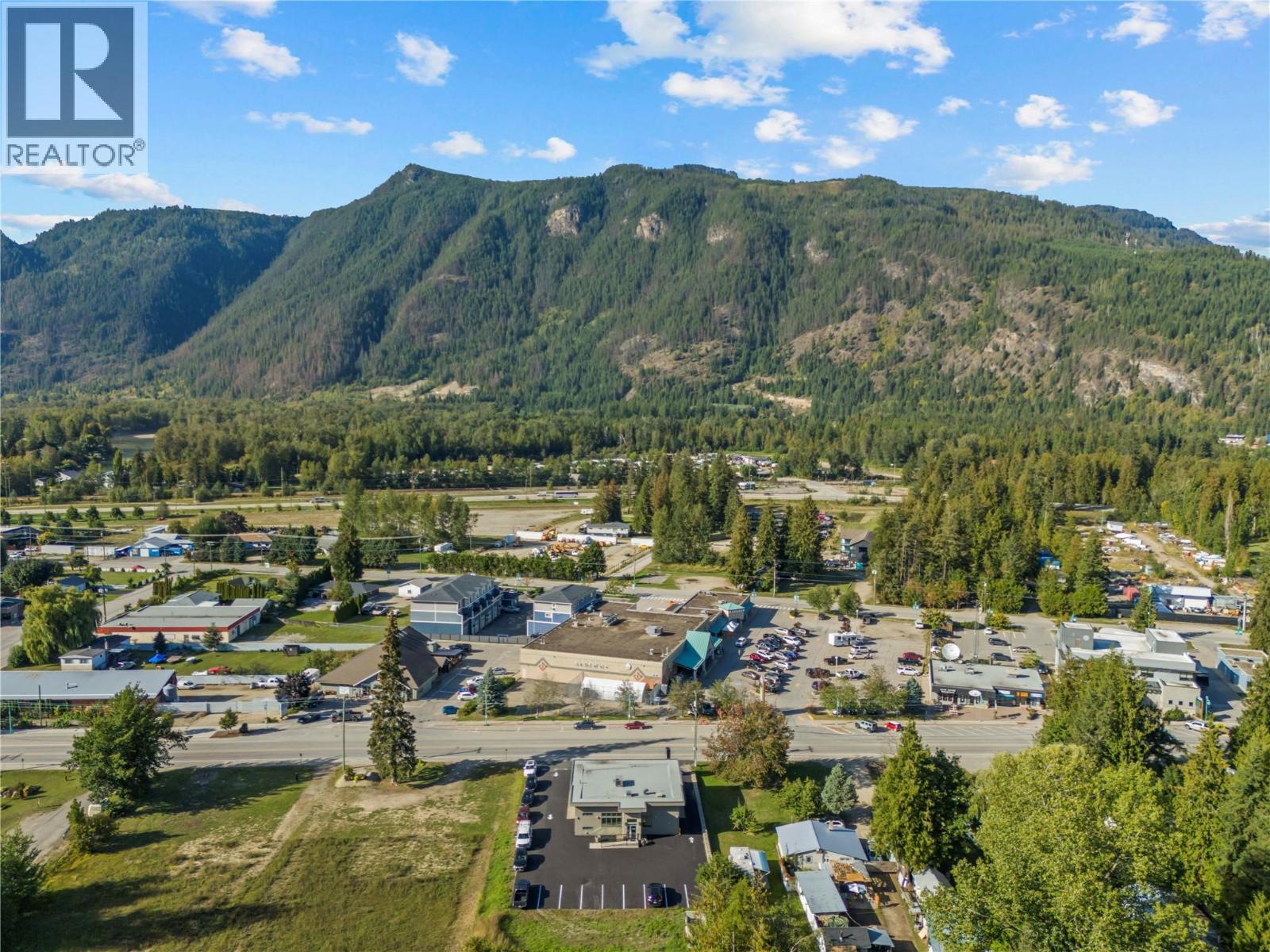 Photo 53 of 433 Main Street, Sicamous BC