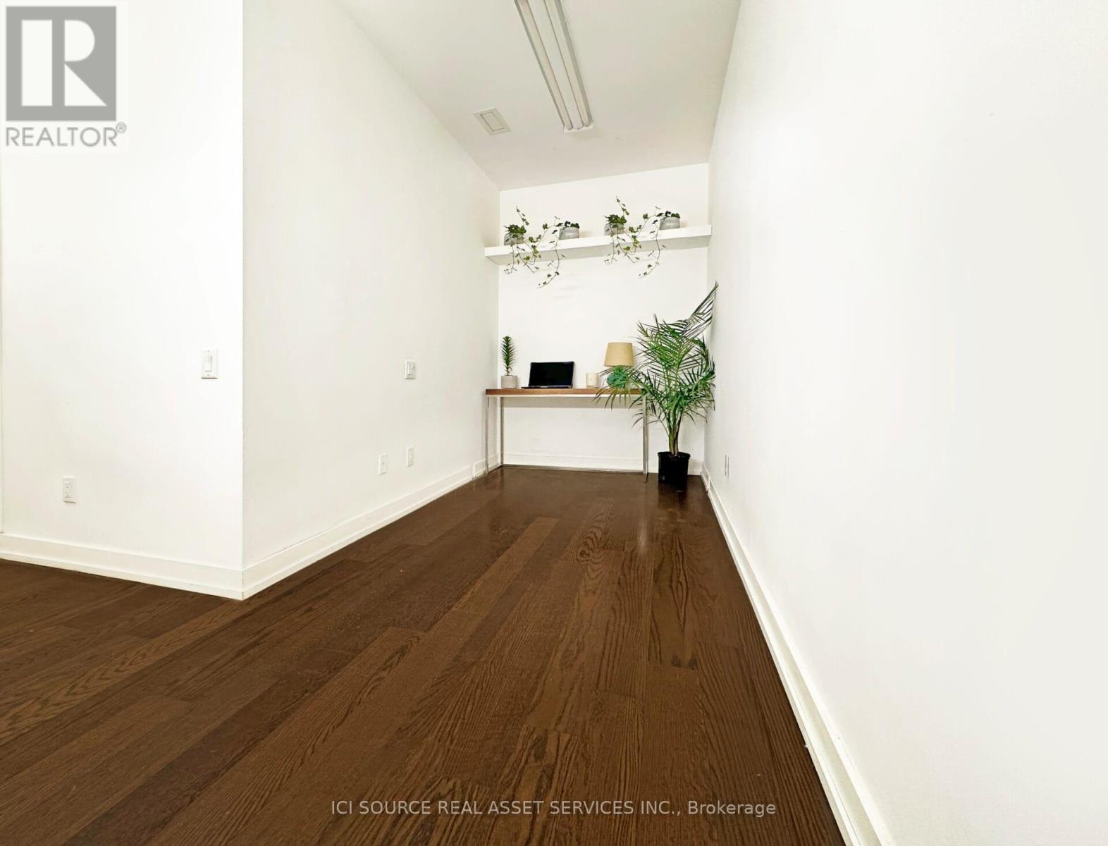 Photo 5 of 103 66 Portland Street, Toronto ON