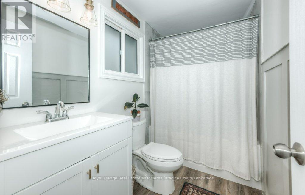 Photo 21 of 48 Wendy Crescent, Kitchener ON
