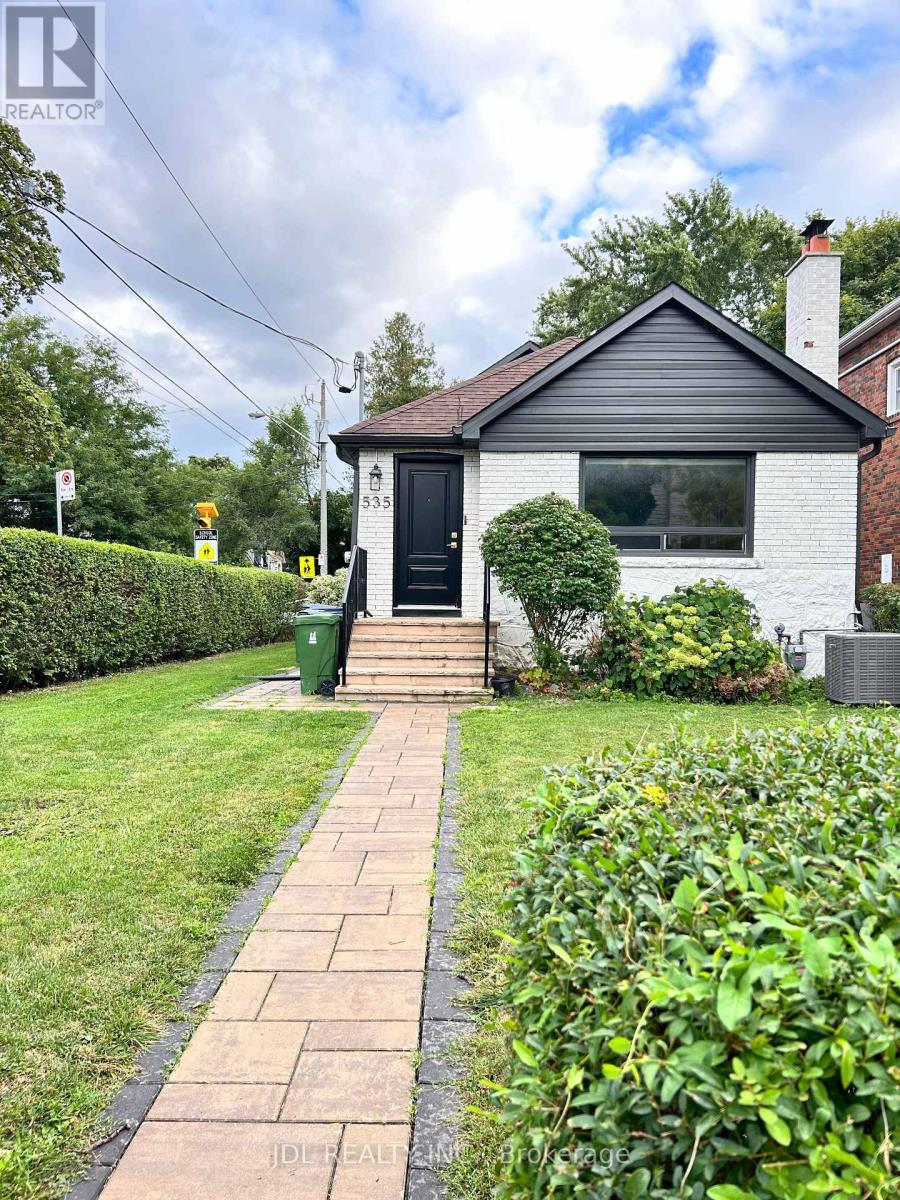 Photo 1 of 535 Broadway Avenue, Toronto ON