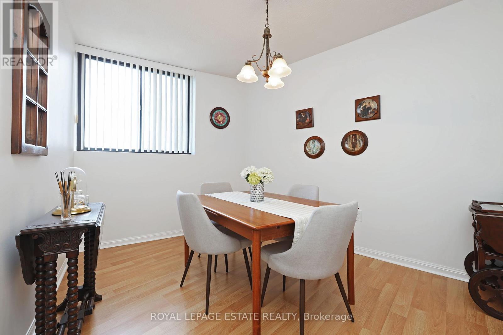 Photo 10 of 906 757 Victoria Park Avenue, Toronto ON