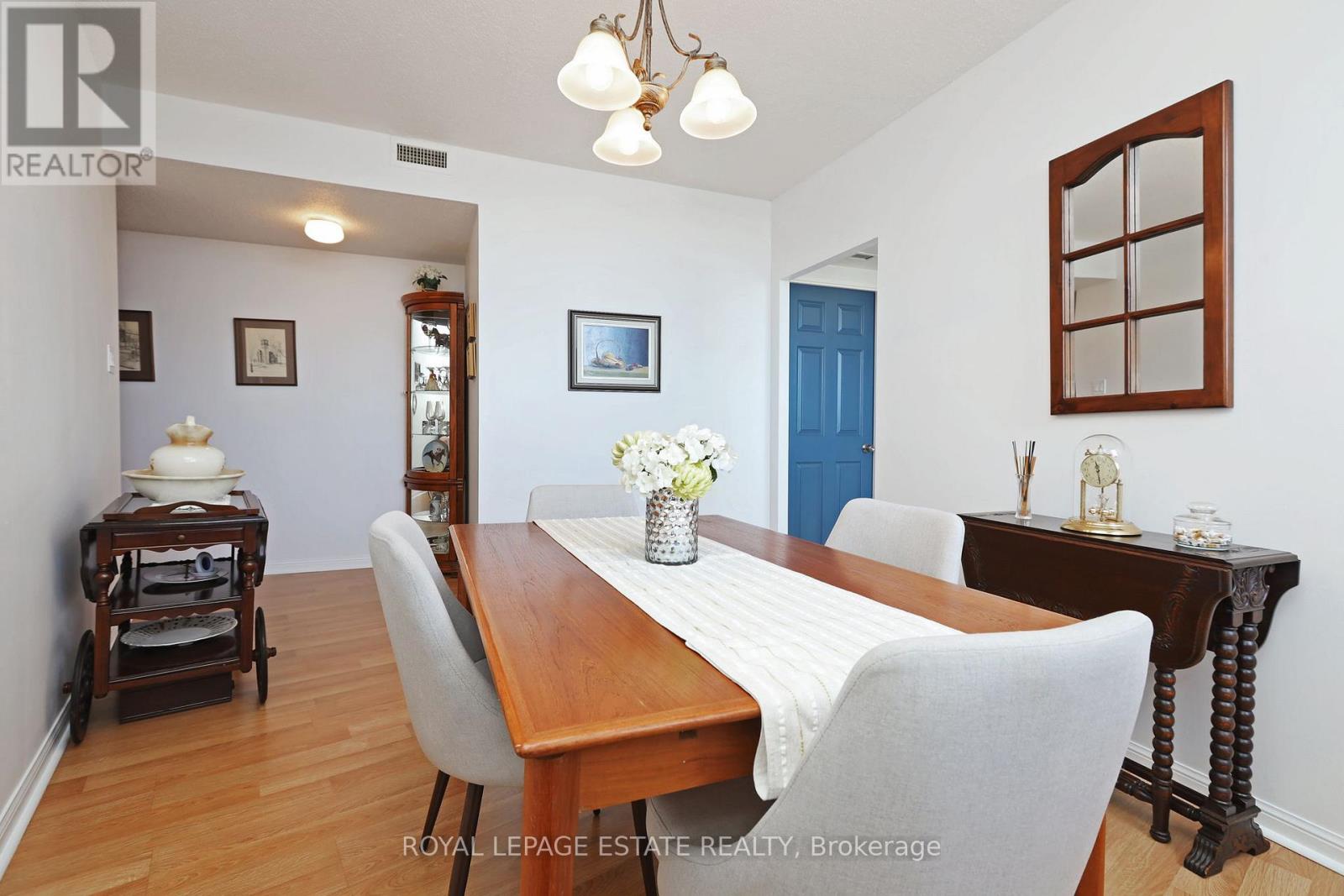 Photo 11 of 906 757 Victoria Park Avenue, Toronto ON