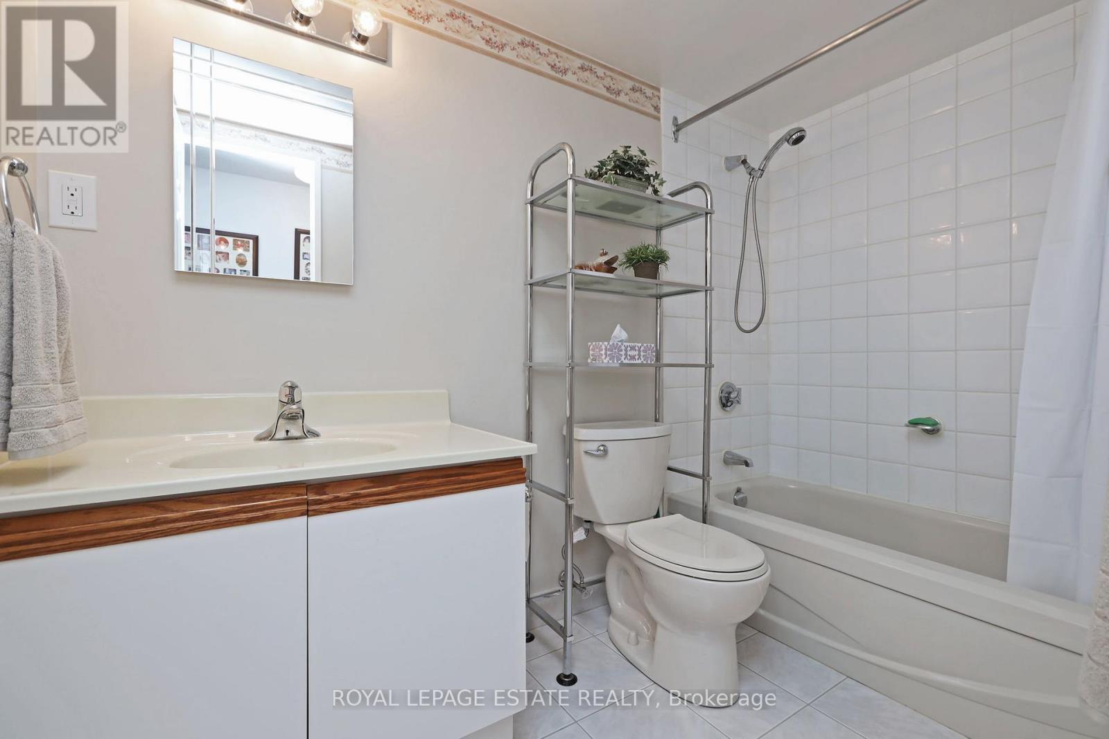 Photo 14 of 906 757 Victoria Park Avenue, Toronto ON
