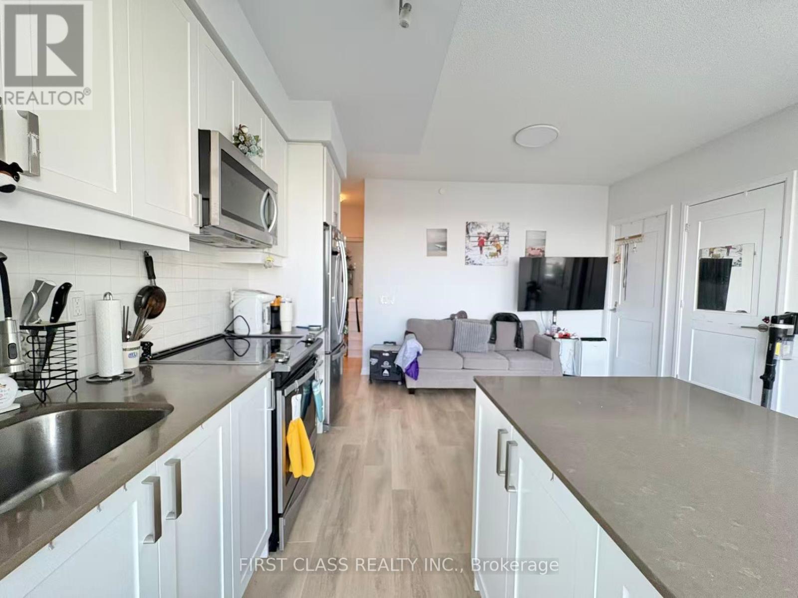 Photo 5 of 1104 7895 Jane Street, Vaughan ON