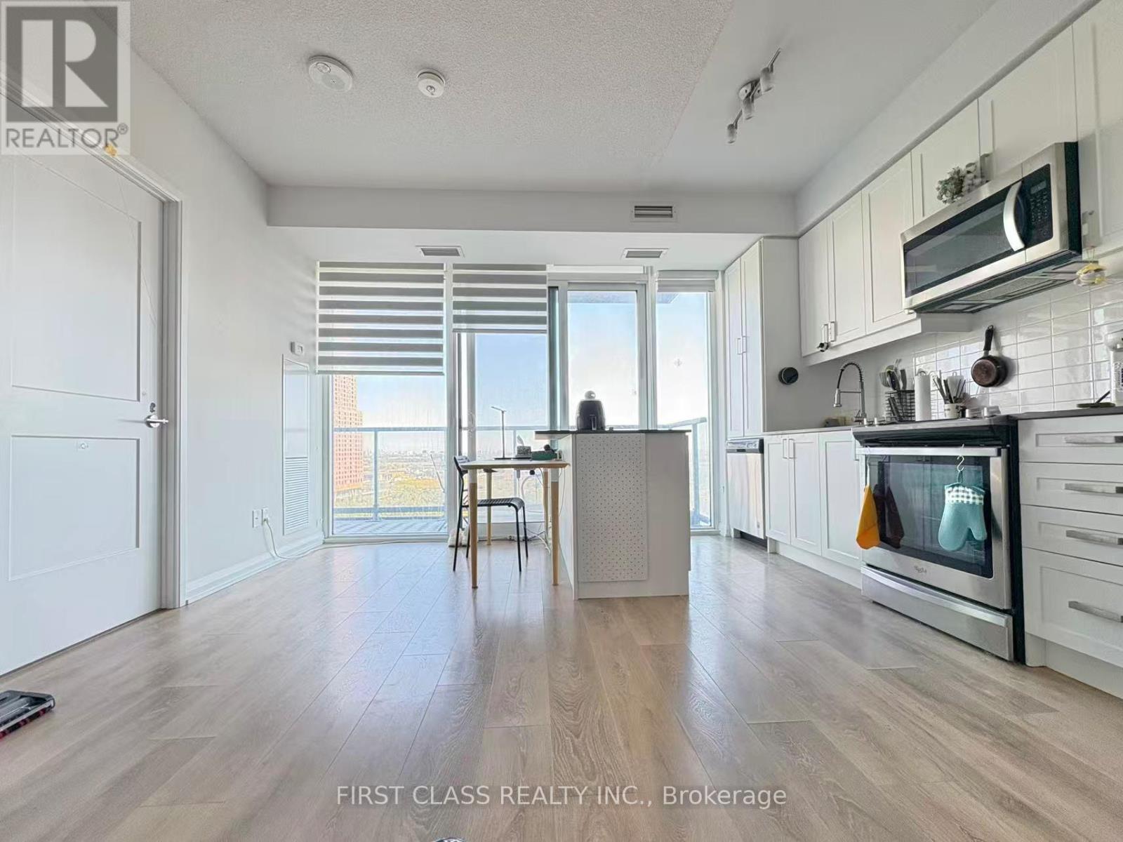 Photo 6 of 1104 7895 Jane Street, Vaughan ON