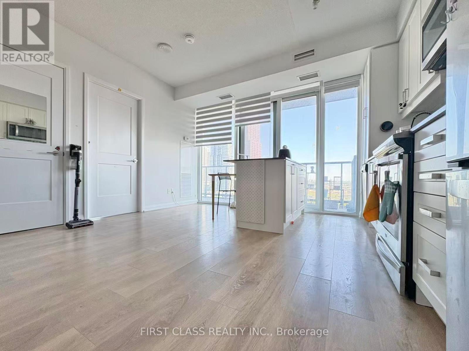 Photo 7 of 1104 7895 Jane Street, Vaughan ON
