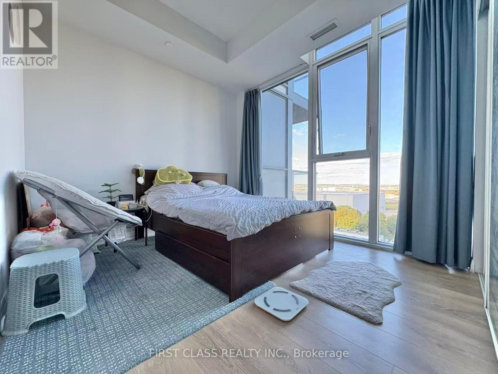 Photo 9 of 1104 7895 Jane Street, Vaughan ON