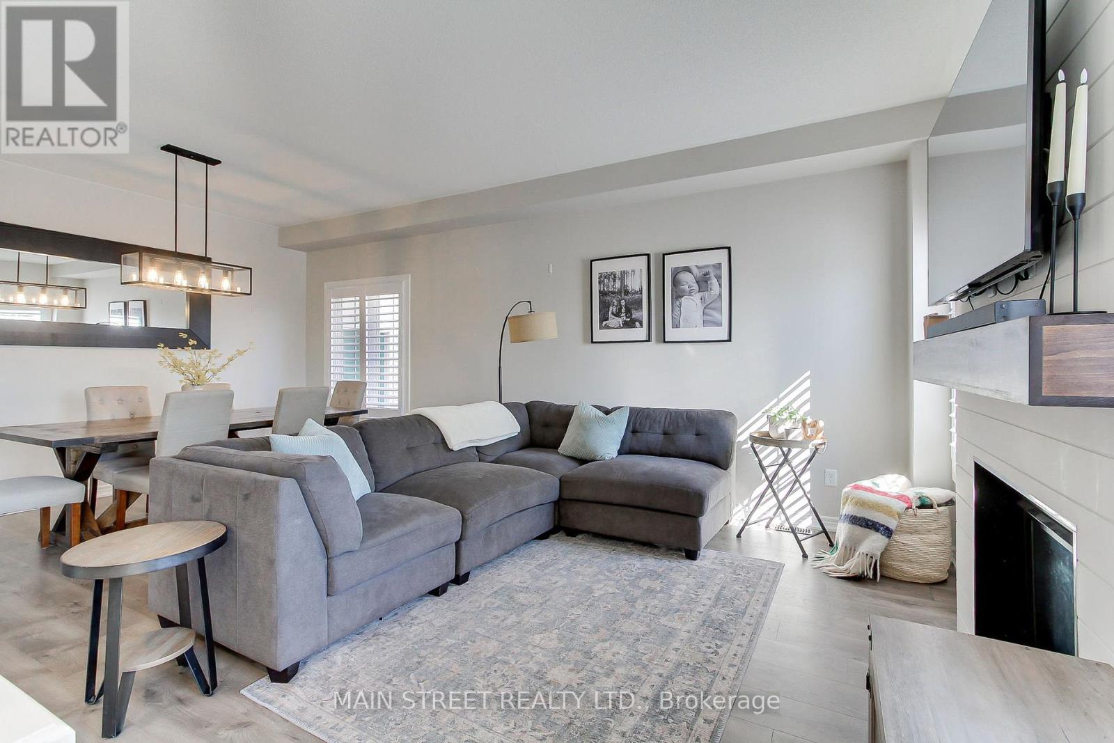 Photo 13 of 123 Laurendale Avenue, Georgina ON