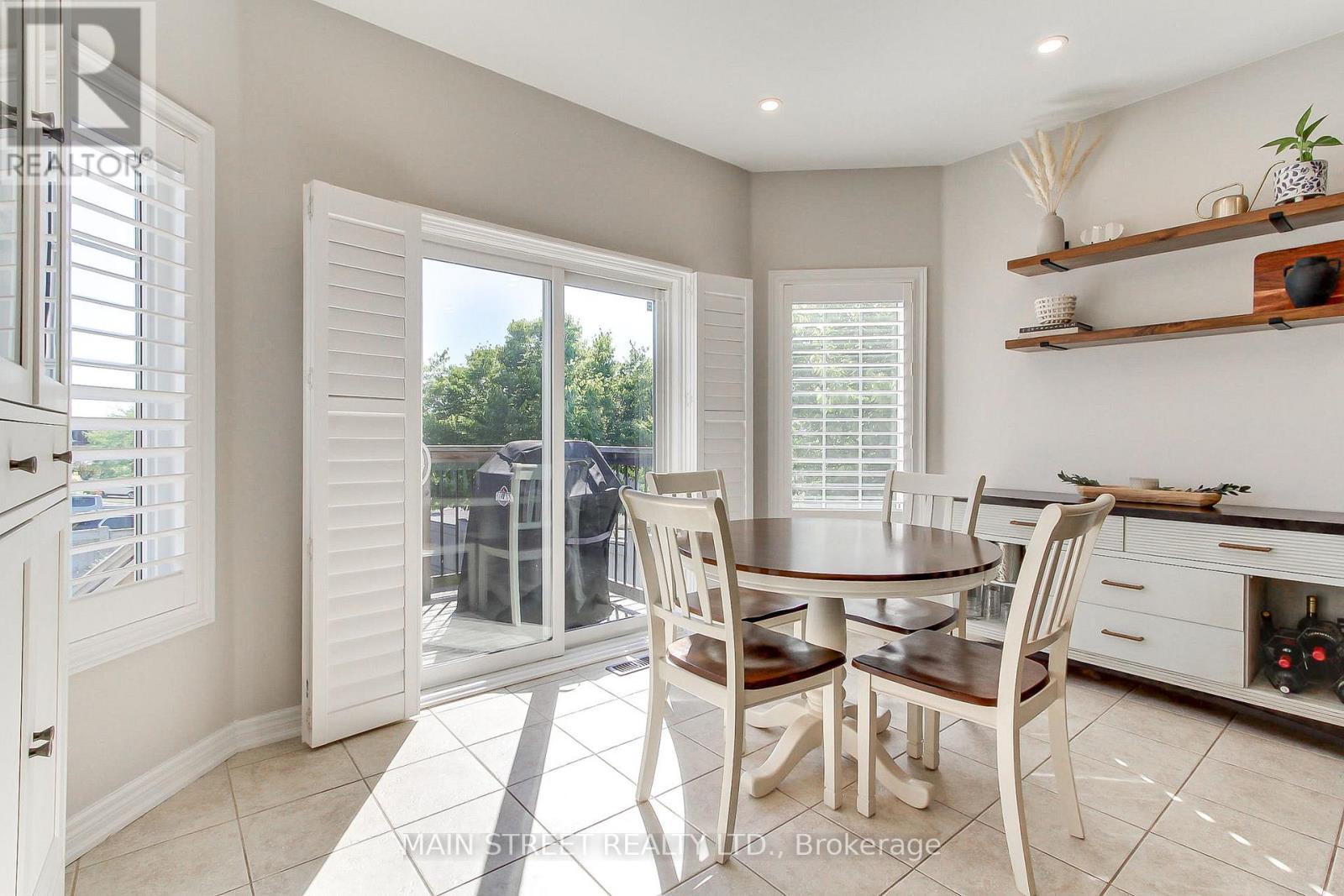 Photo 17 of 123 Laurendale Avenue, Georgina ON