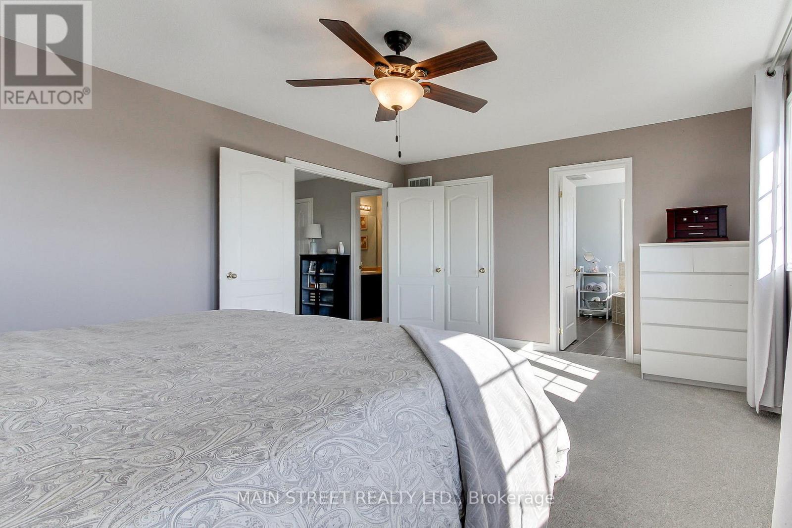 Photo 23 of 123 Laurendale Avenue, Georgina ON