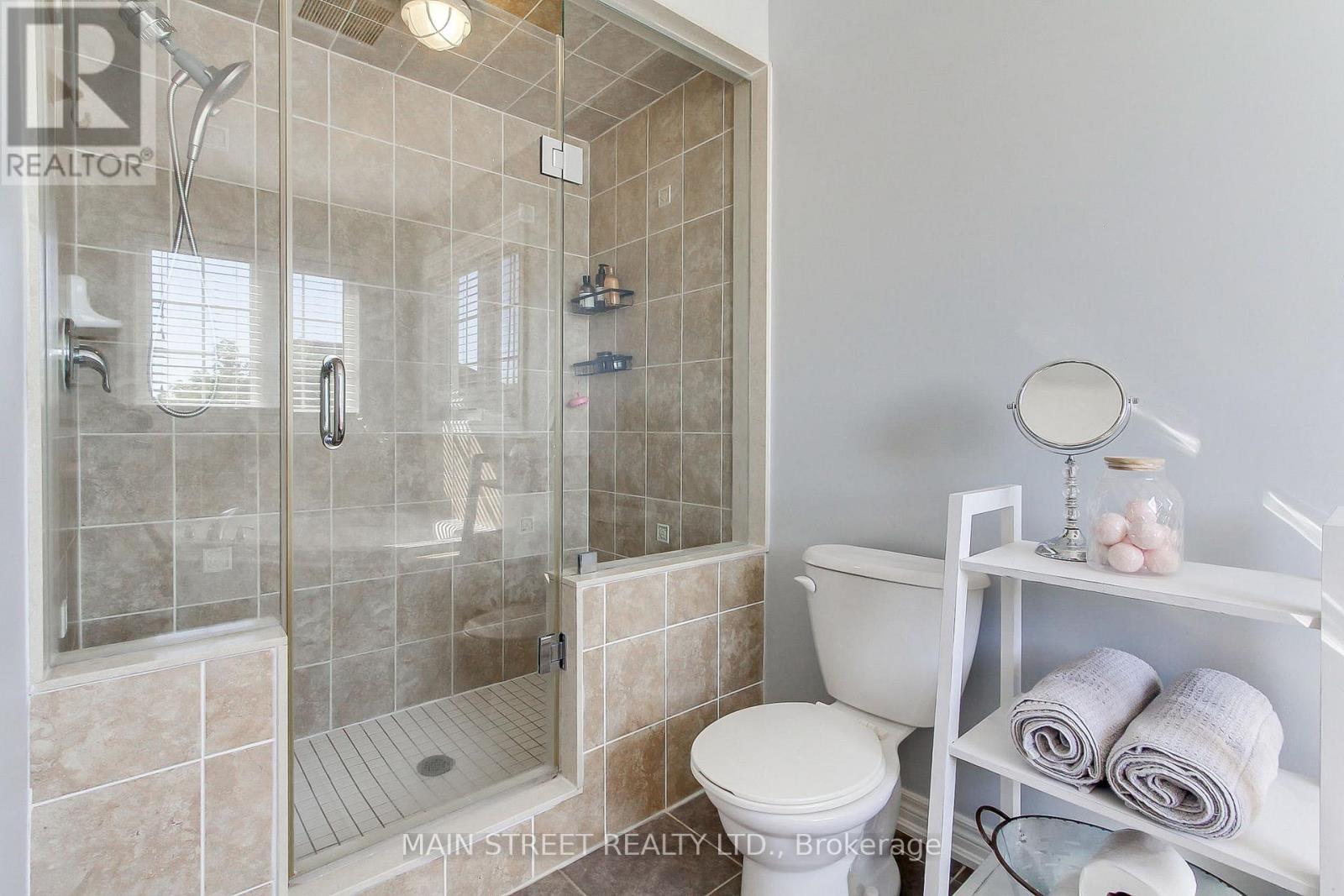 Photo 26 of 123 Laurendale Avenue, Georgina ON