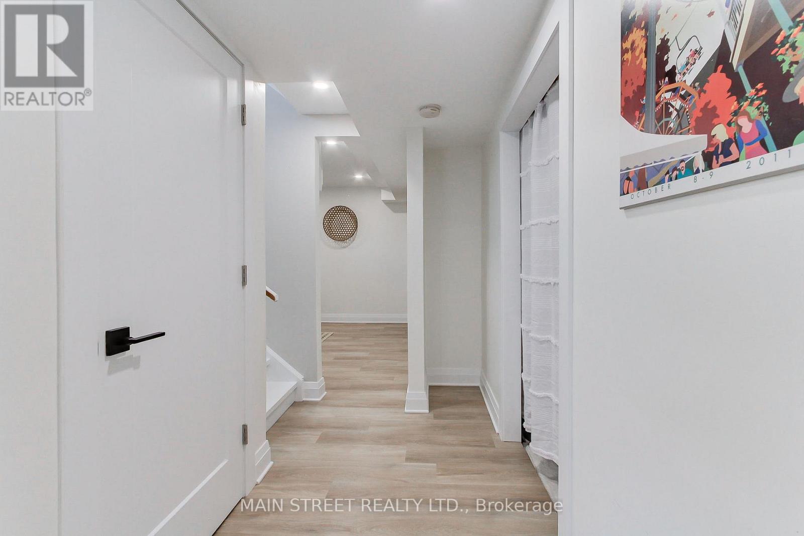 Photo 34 of 123 Laurendale Avenue, Georgina ON