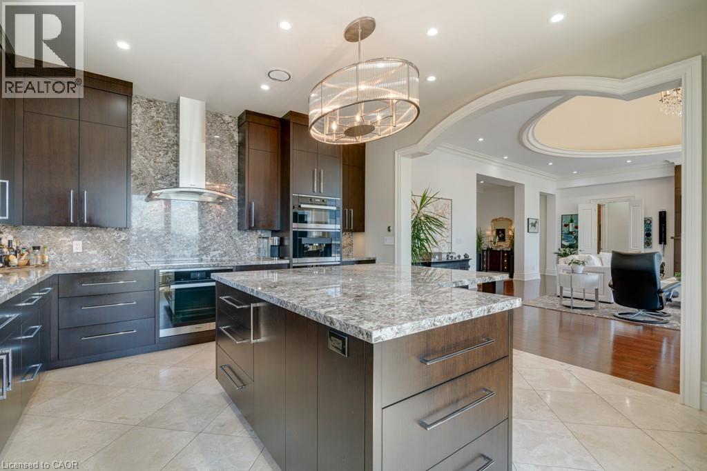 Photo 14 of 445 Elizabeth Street Unit Ph 1, Burlington ON