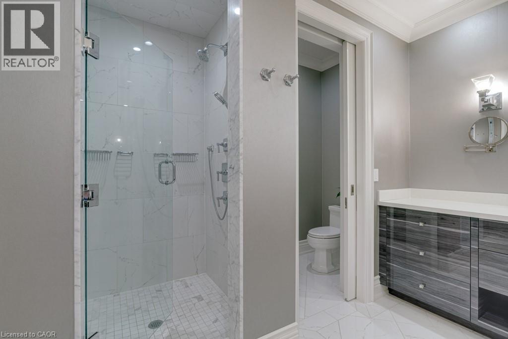 Photo 30 of 445 Elizabeth Street Unit Ph 1, Burlington ON