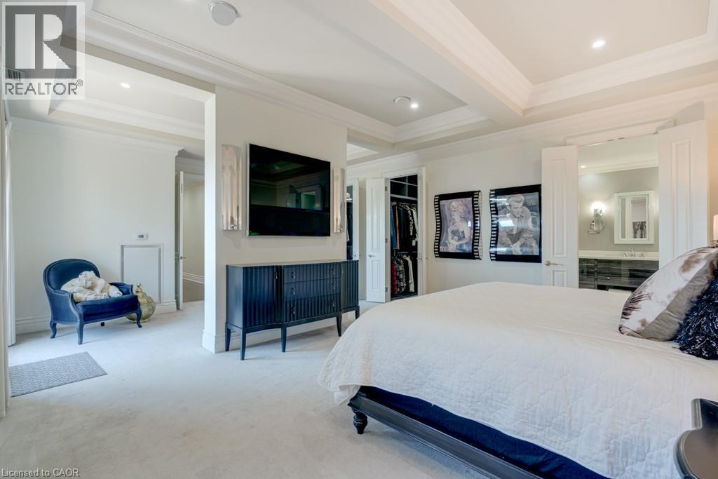 Photo 31 of 445 Elizabeth Street Unit Ph 1, Burlington ON