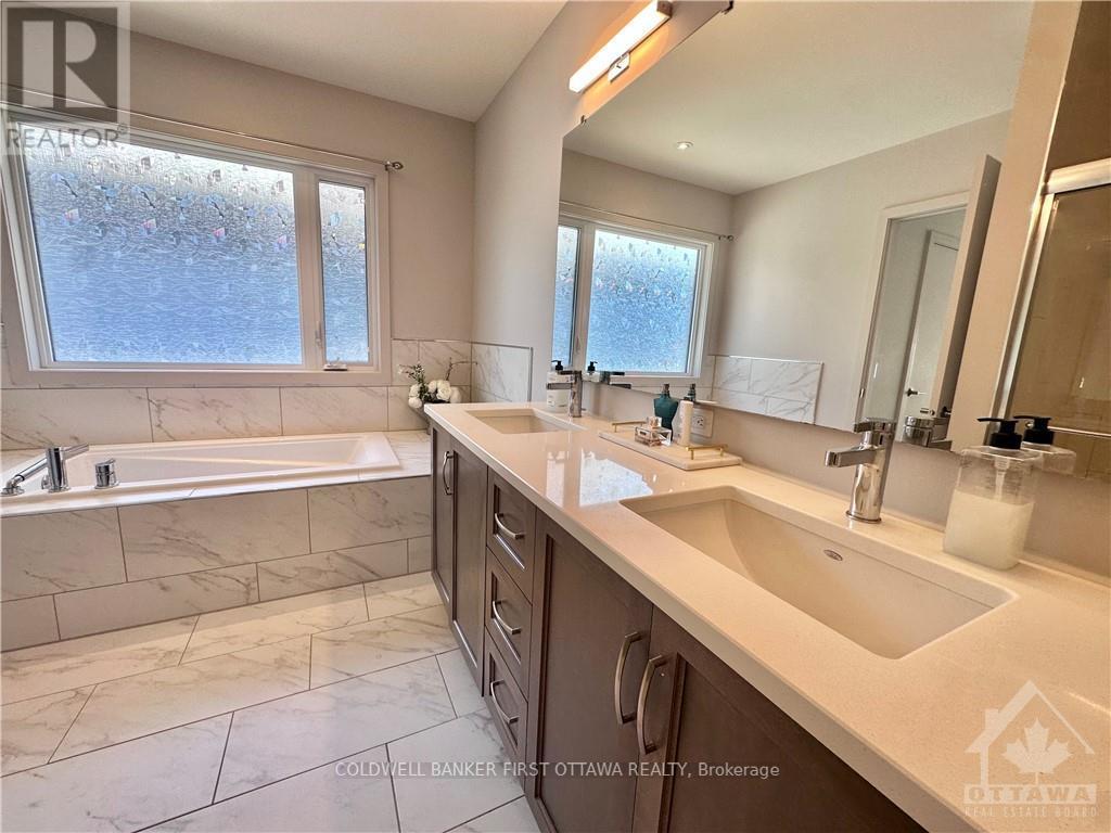 Photo 15 of 298 Longworth Avenue, Ottawa ON