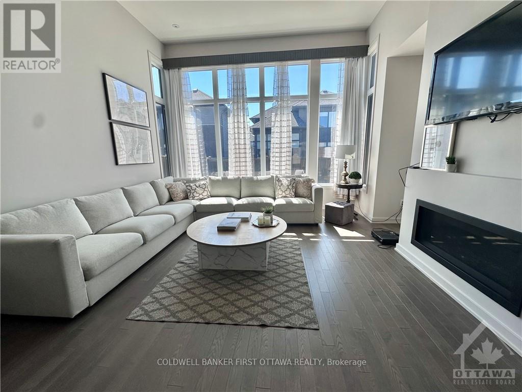 Photo 5 of 298 Longworth Avenue, Ottawa ON