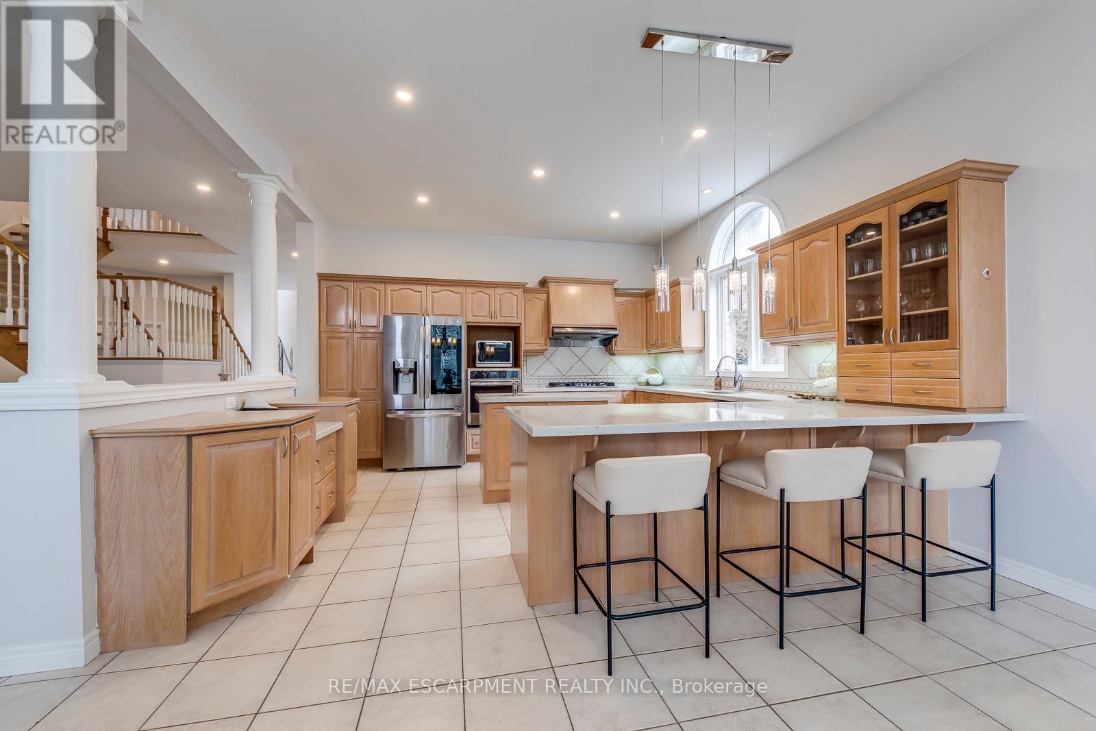 Photo 19 of 39 Thoroughbred Boulevard, Hamilton ON
