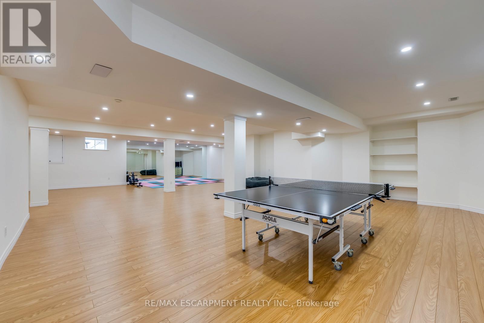 Photo 41 of 39 Thoroughbred Boulevard, Hamilton ON