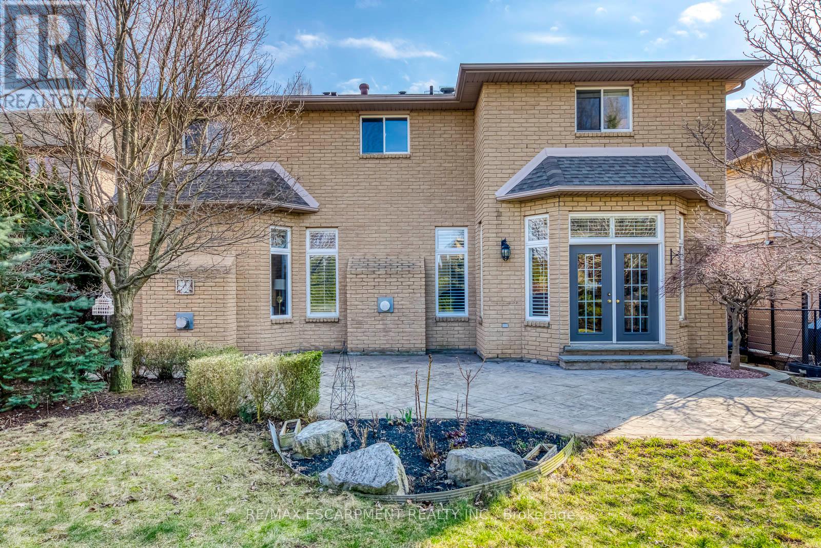 Photo 45 of 39 Thoroughbred Boulevard, Hamilton ON