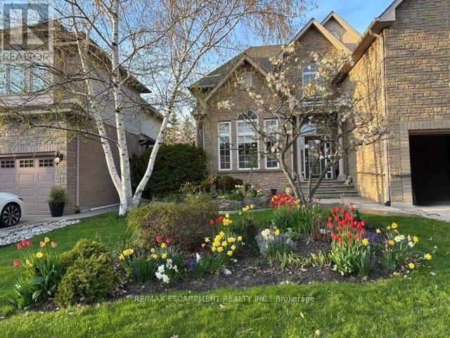Photo 49 of 39 Thoroughbred Boulevard, Hamilton ON