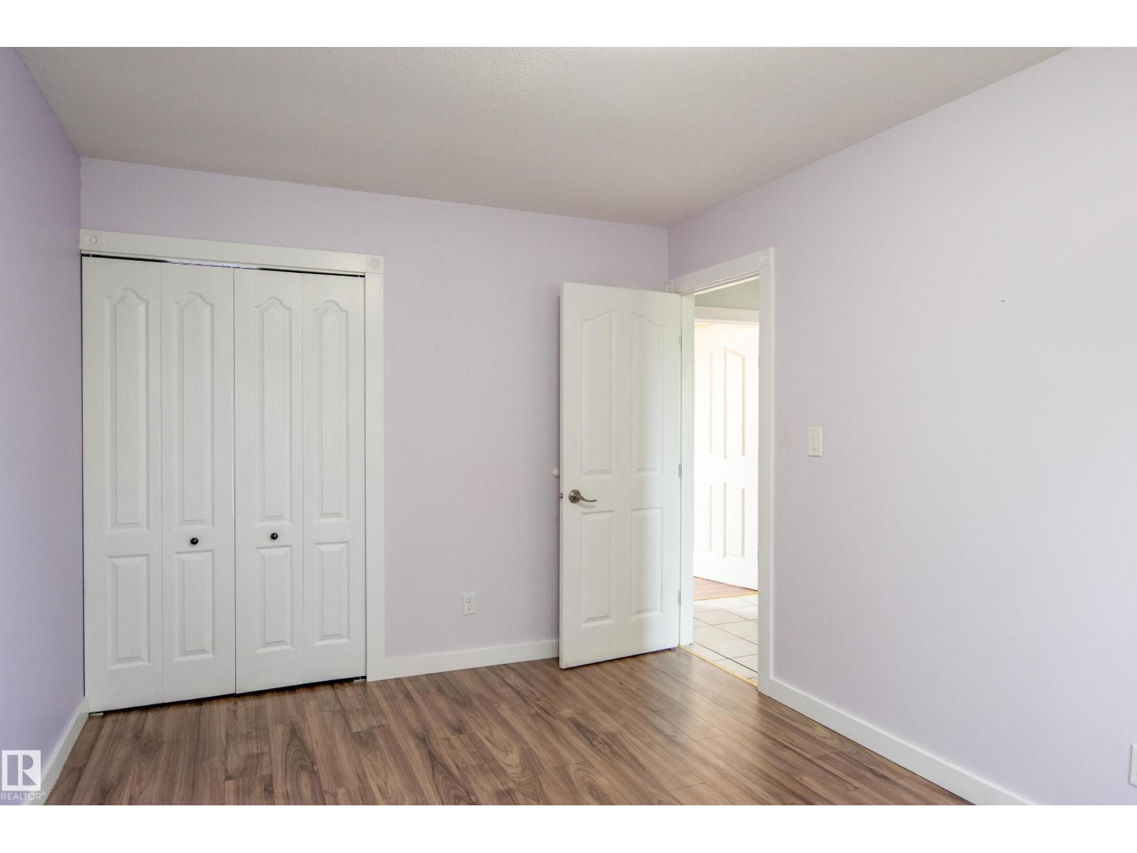 Photo 17 of 18115 76 Av Nw, Edmonton AB