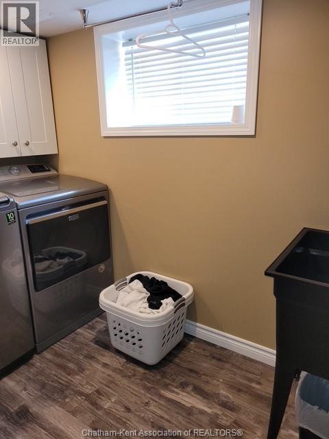 Photo 35 of 48 Tweedsmuir Avenue East, Chatham ON