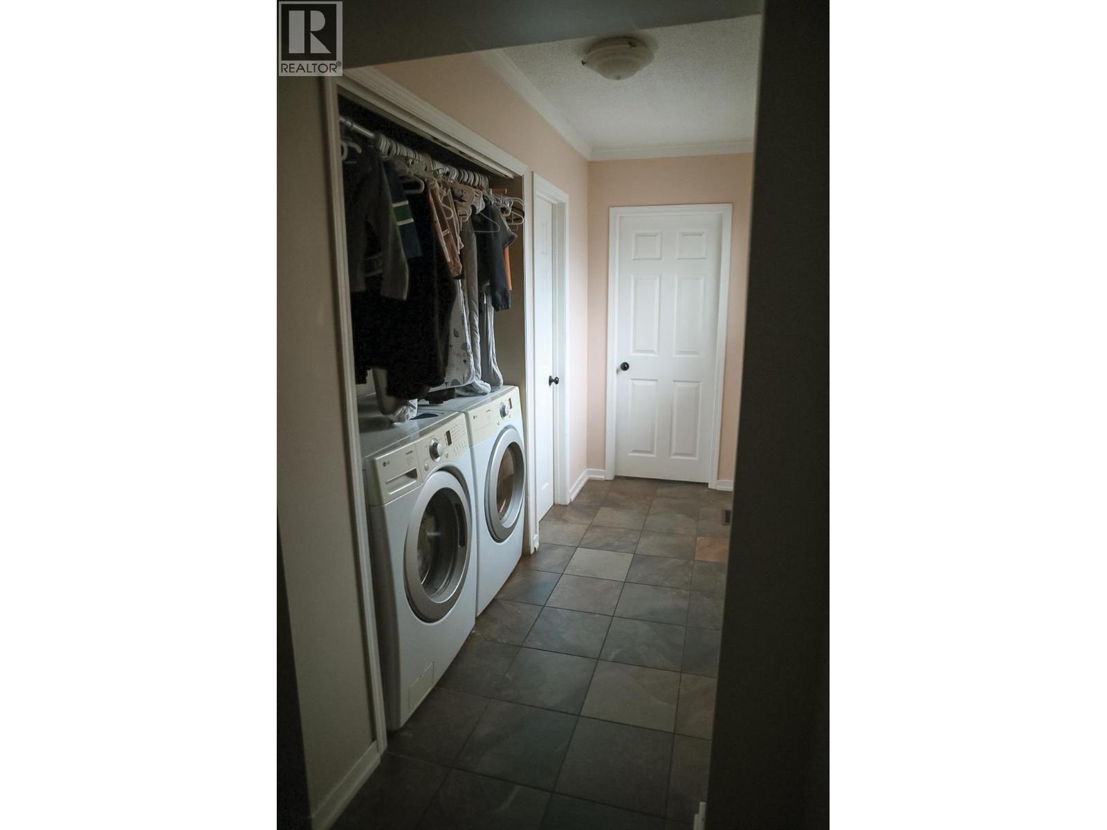  1485 Highland Drive South, Kelowna