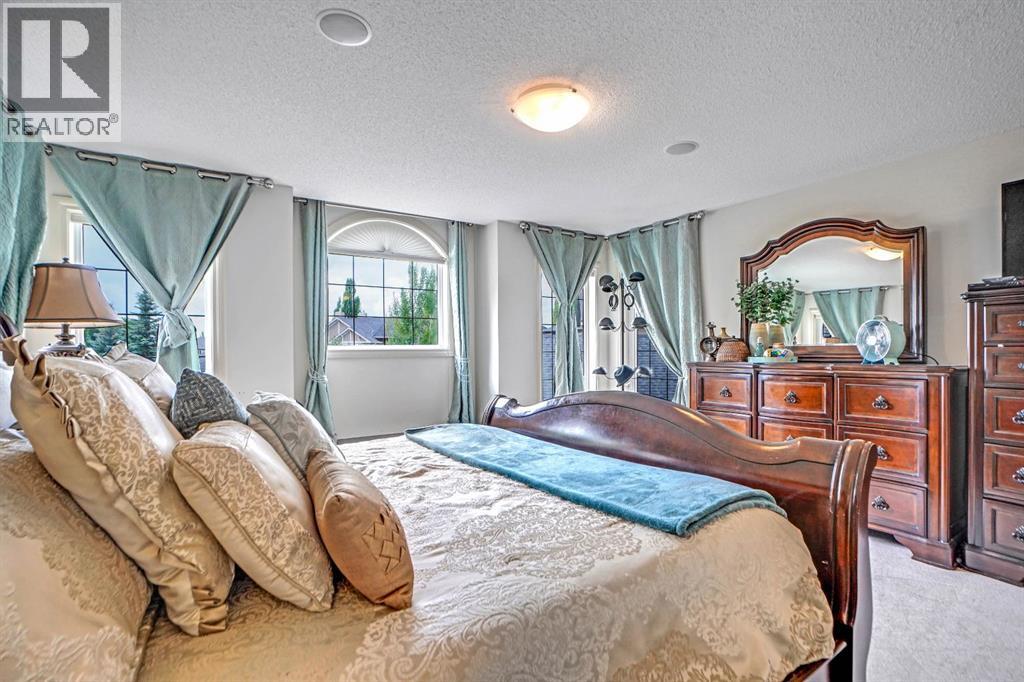 Single Family House for Sale in  Evergreen Common SW Evergreen Calgary 