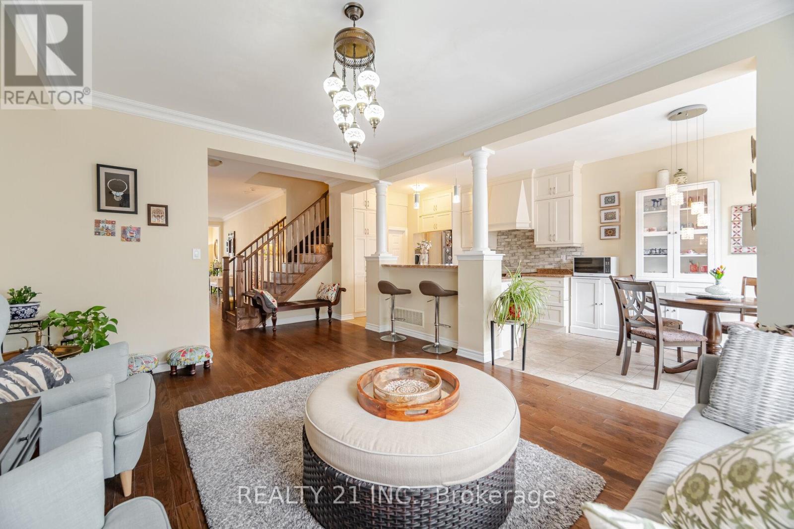 Photo 11 of 522 Bartleman Terrace, Milton ON