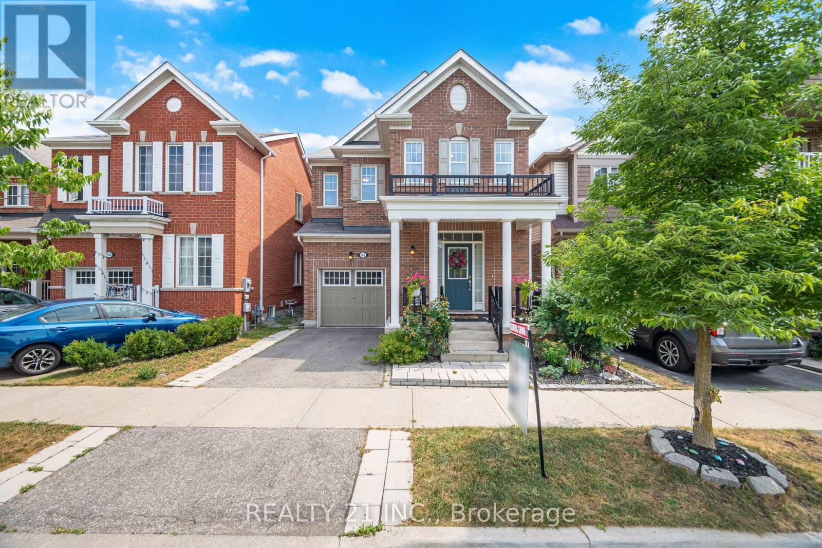 Photo 2 of 522 Bartleman Terrace, Milton ON
