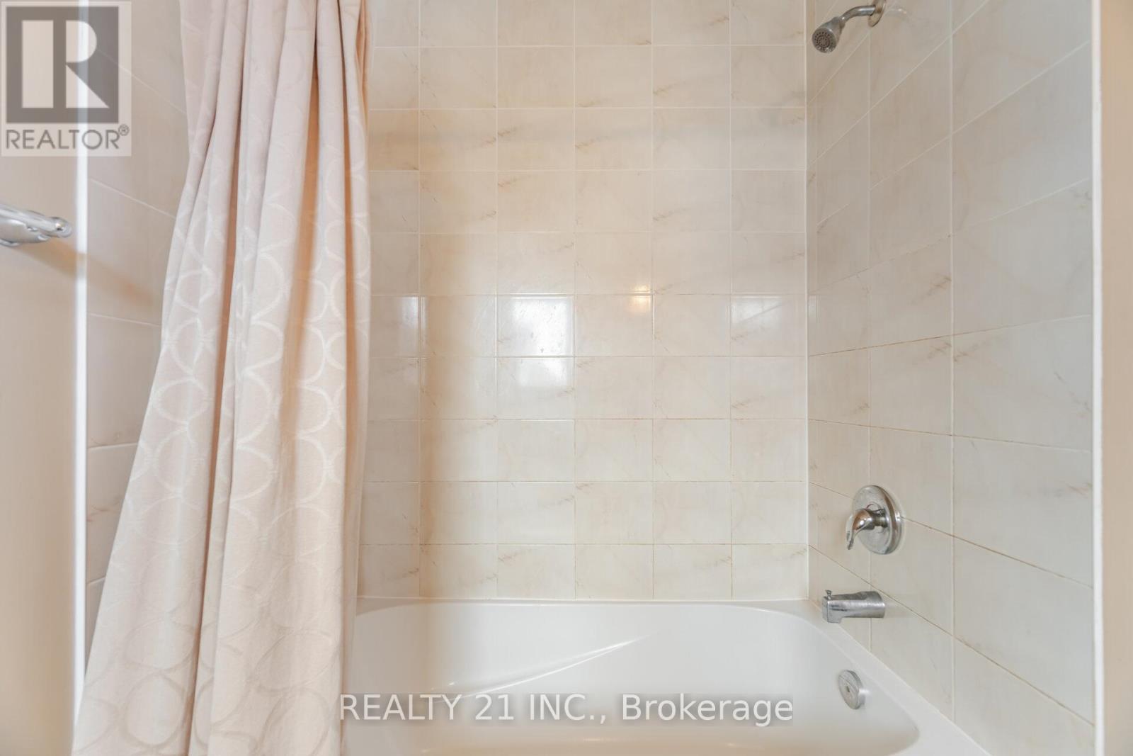 Photo 23 of 522 Bartleman Terrace, Milton ON