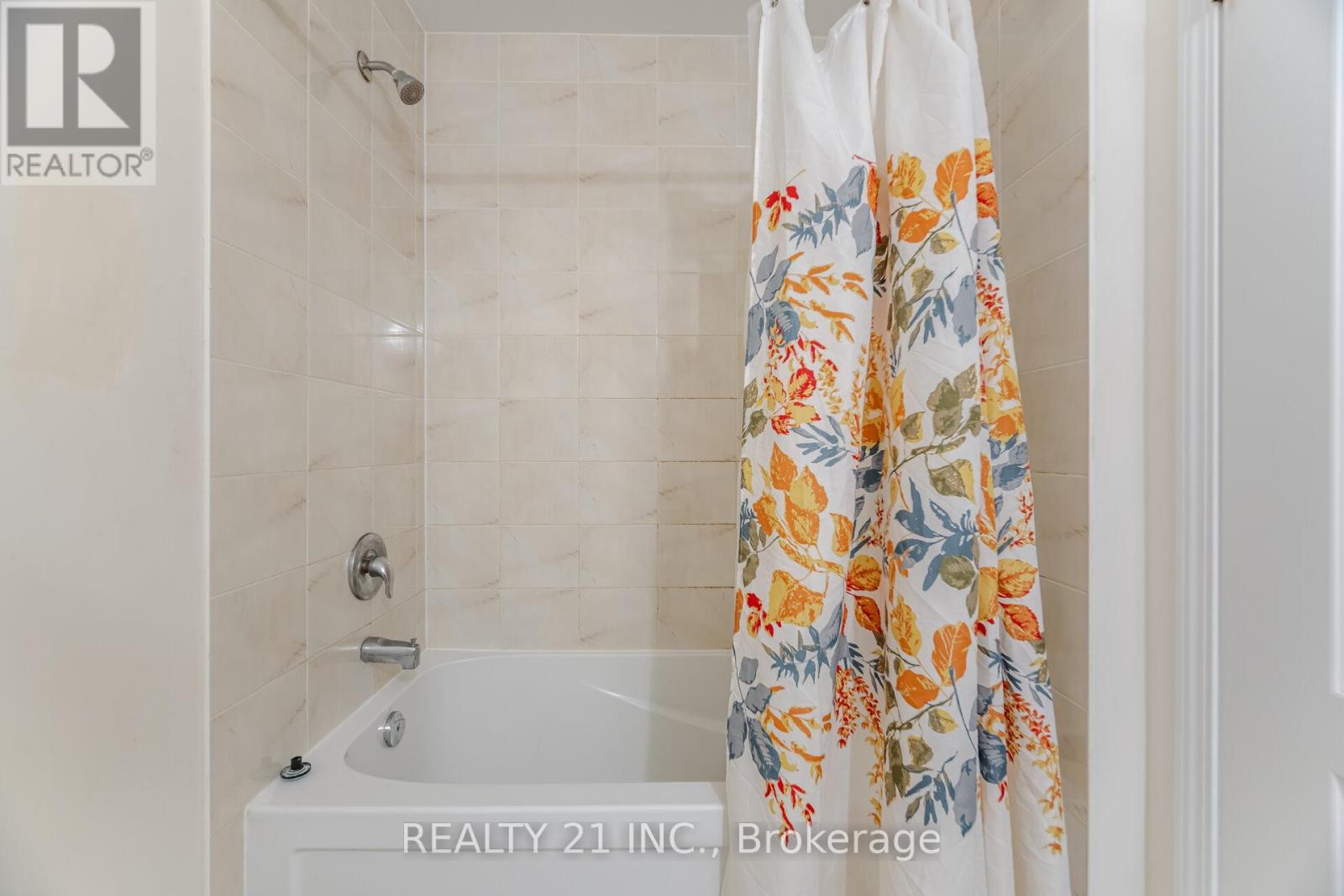 Photo 27 of 522 Bartleman Terrace, Milton ON